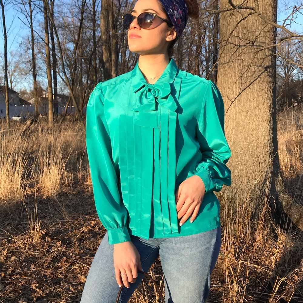 Vintage 80s Teal Front Neck Tie Button Down Blouse